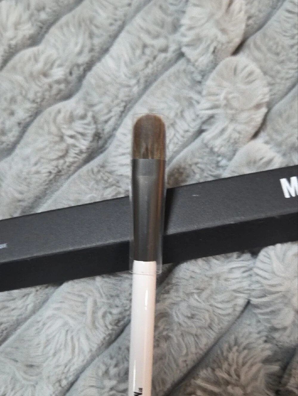 Makeup By Mario EF1 Dual-Ended Cosmetic Brush in Pale Pink and Gray